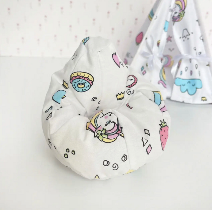 Stoffpouf Sitzsack weiß Einhörner Nestwood für Puppen