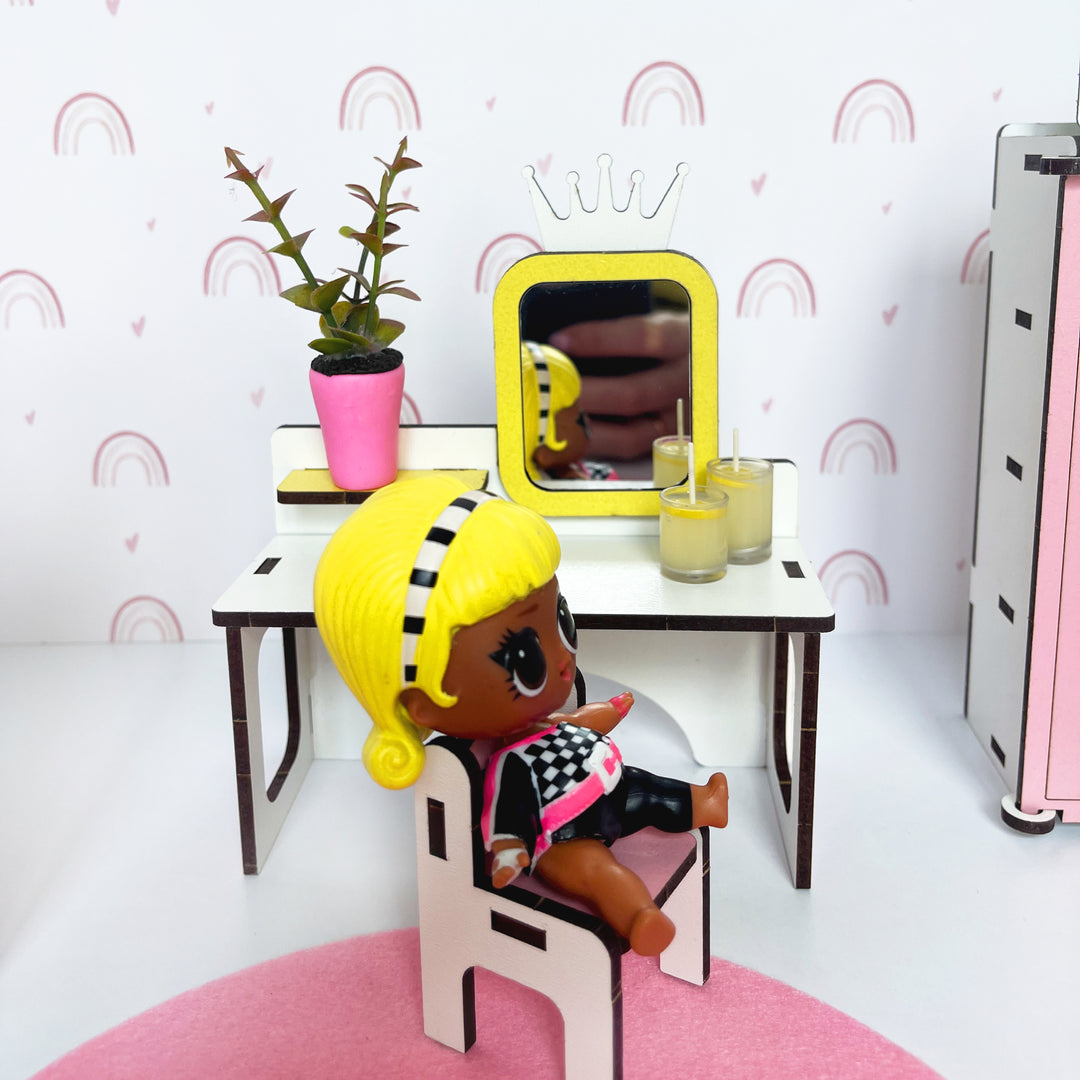 Kinderzimmermöbel-Set aus Holz im Maßstab 1:12 NestWood Pink