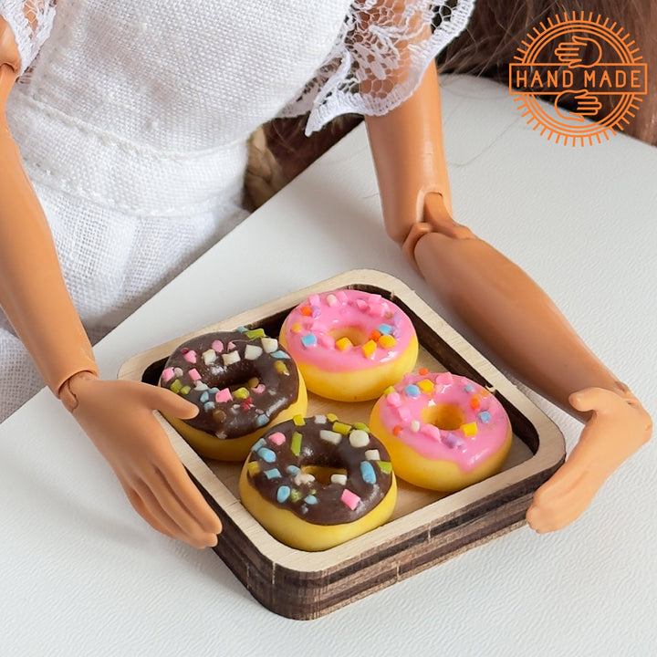 Puppenessen Donuts auf einem Teller Handgemacht 4 Stück