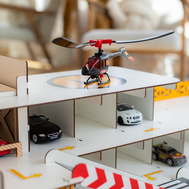 Spielzeuggarage Parkplatz mit Aufzug und Organizer Maßstab 1:6 NestWood Maxi