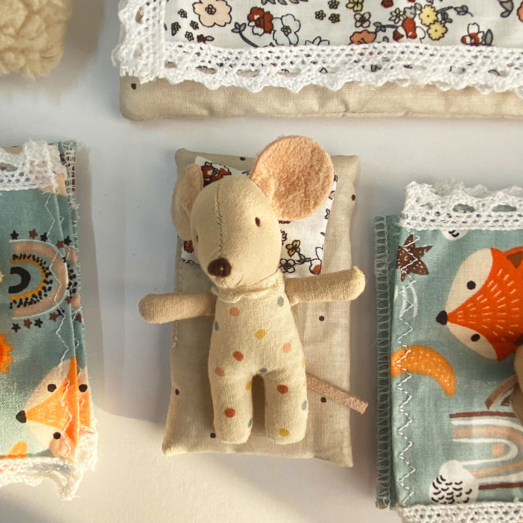 Puppenmöbel aus Holz Kinderzimmer Maßstab 1:6 NestWood Eco