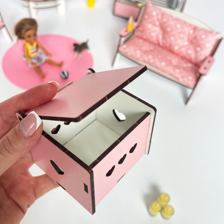 Puppenmöbel aus Holz Wohnzimmer Maßstab 1:6 NestWood Pink