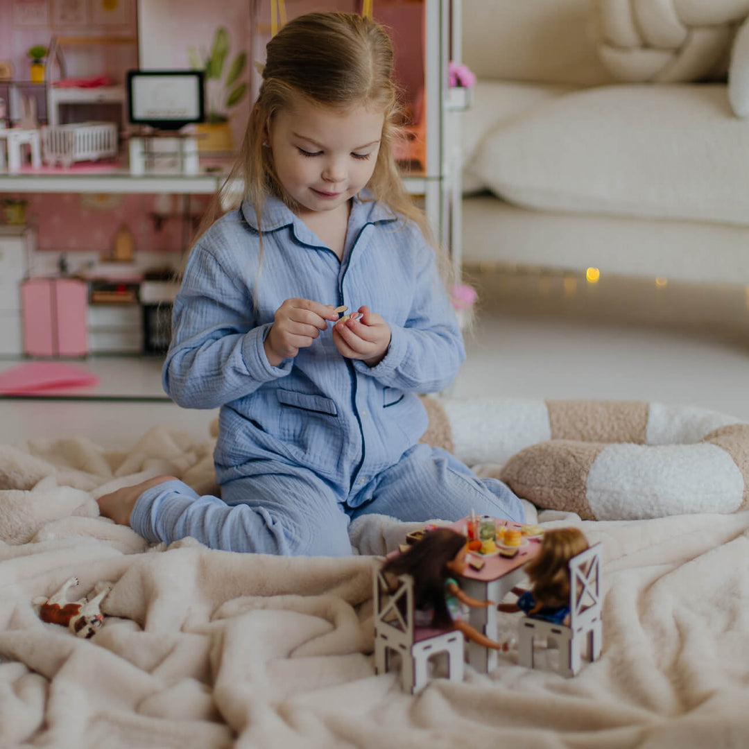 Building Logic Through Play: How Toys Teach Thinking Without a Single Worksheet
