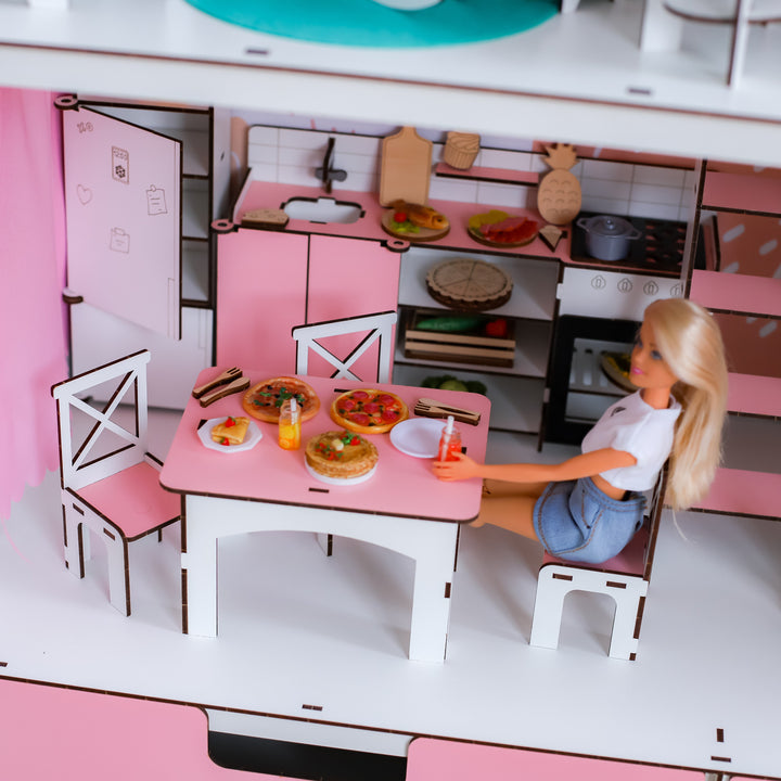 Dollhouse with furniture and text detailing included items